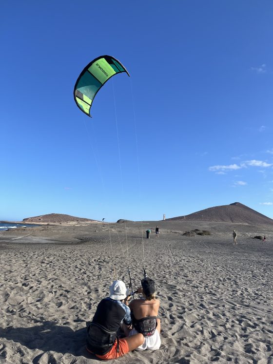 Kitesurfing kite captain in el Medano